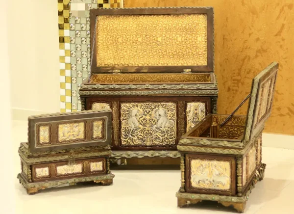 White Horse Chest - Image 2